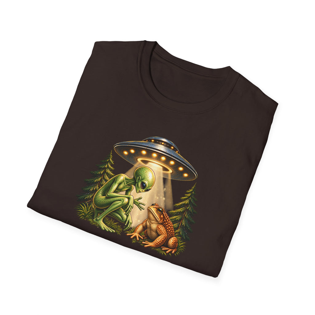Alien & Toad UFO T-Shirt – Funny Extraterrestrial Graphic Tee