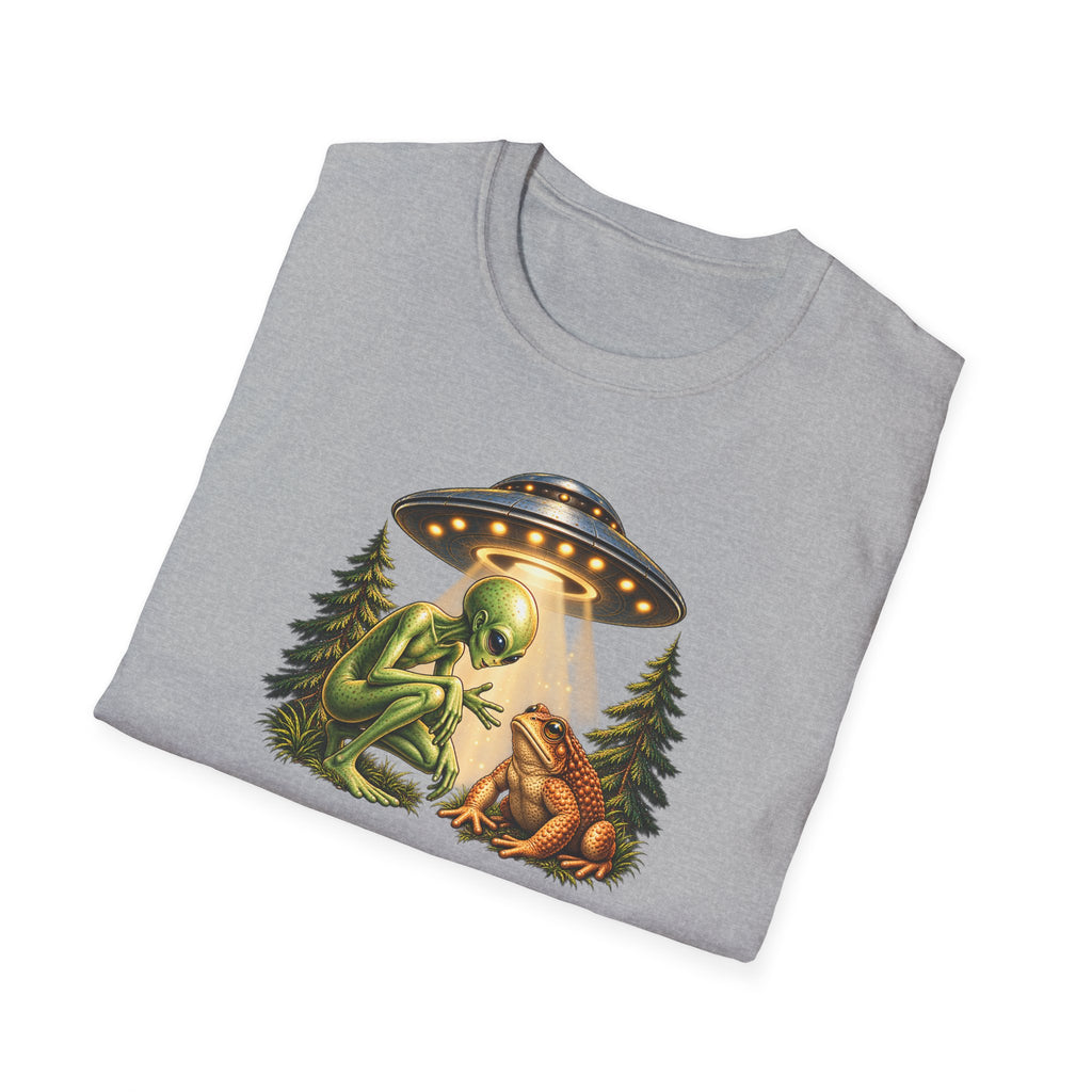 Alien & Toad UFO T-Shirt – Funny Extraterrestrial Graphic Tee
