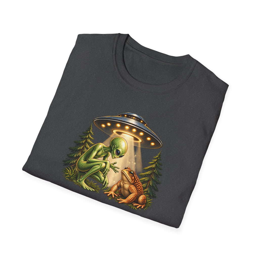 Alien & Toad UFO T-Shirt – Funny Extraterrestrial Graphic Tee